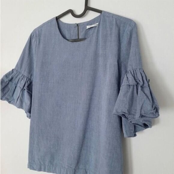 PEPPERMINT Chambray Blue Ruffle Short Sleeve Top Sz M - Picture 3 of 5